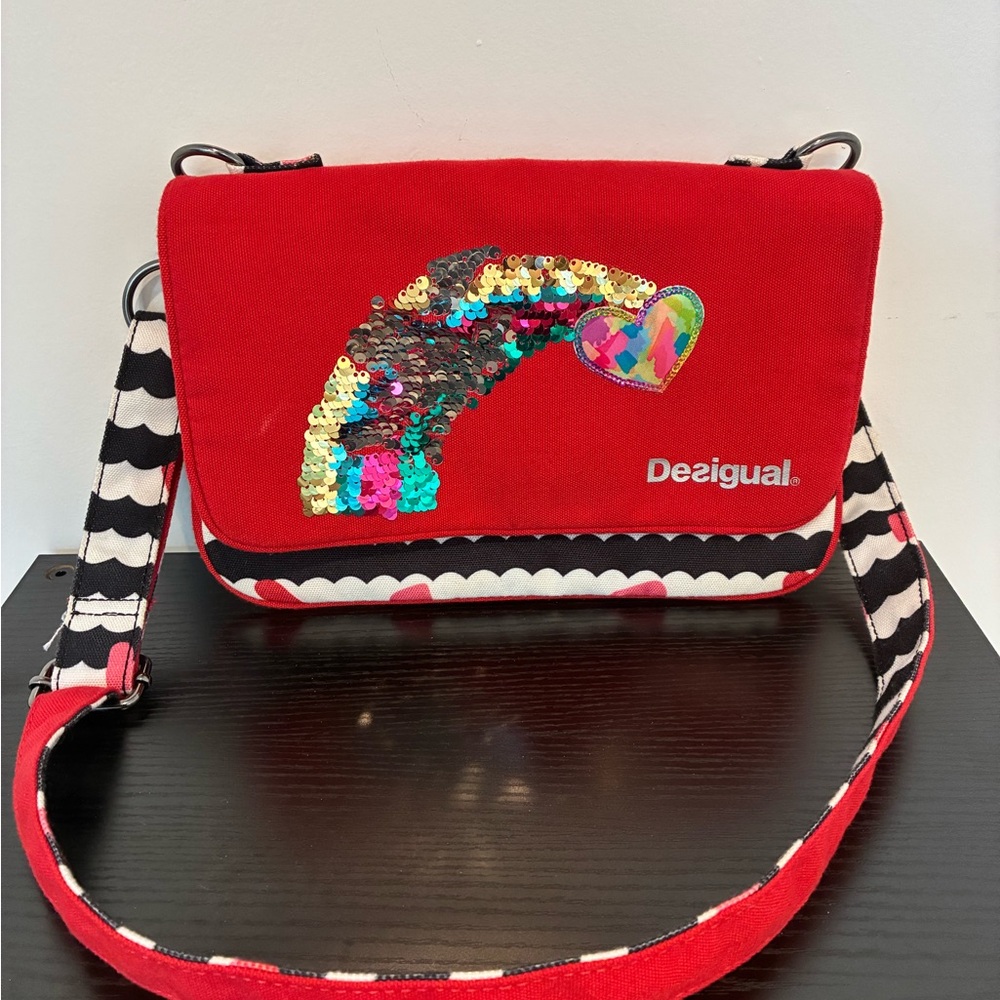 Desigual Red Crossbody Bag with Artistic Flair